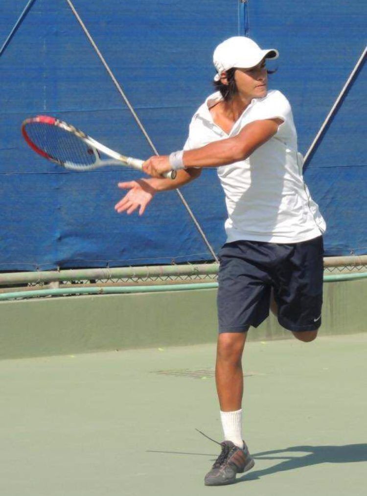 Tennis roots
